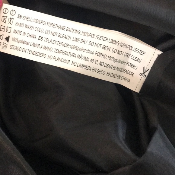 NWT Plus Size 1X Faux Leather Zip Up Mini Skirt - Picture 4 of 6